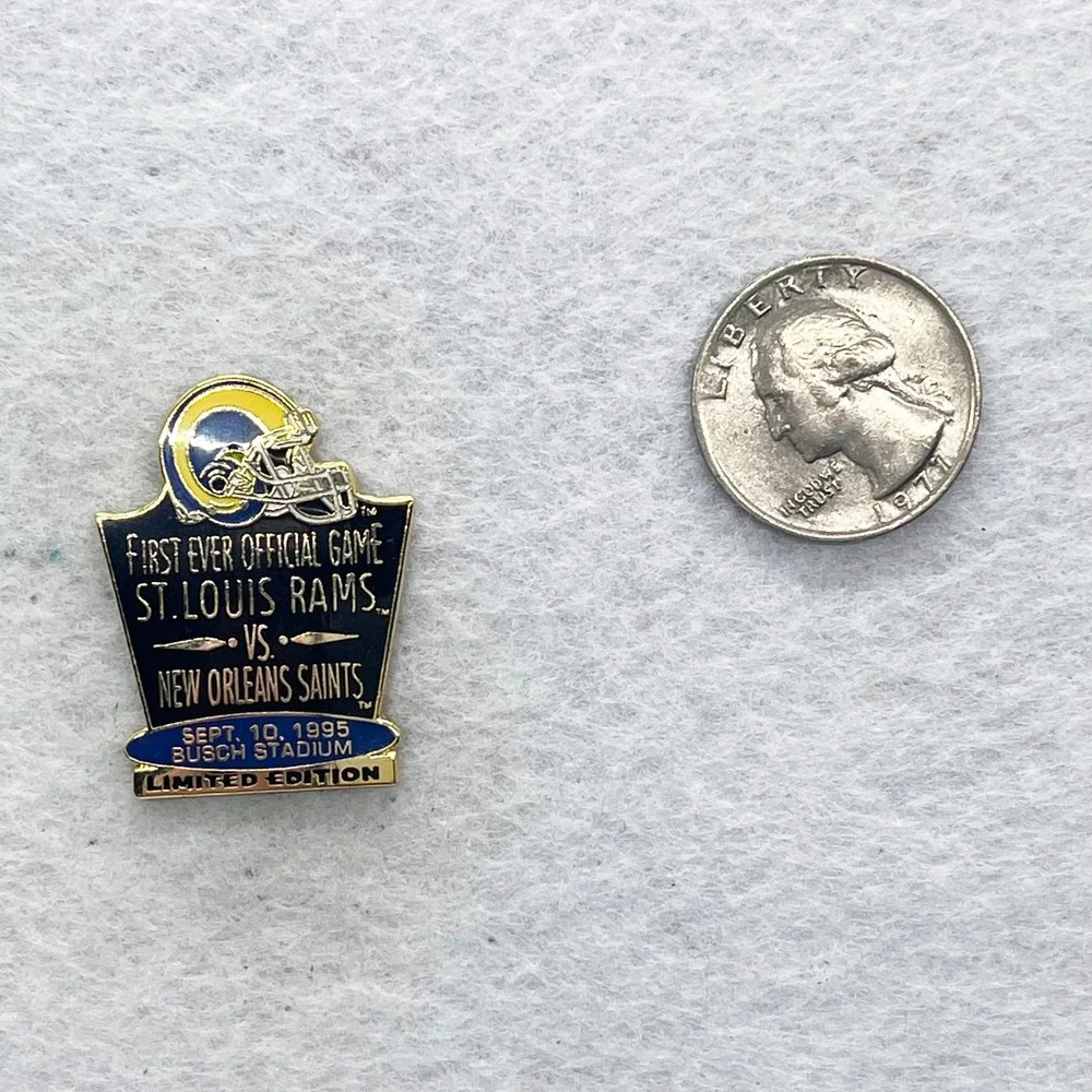 🔮 5/$25 Vintage NFL First Official Game St Lous Rams New Orleans Saints 95 Pin